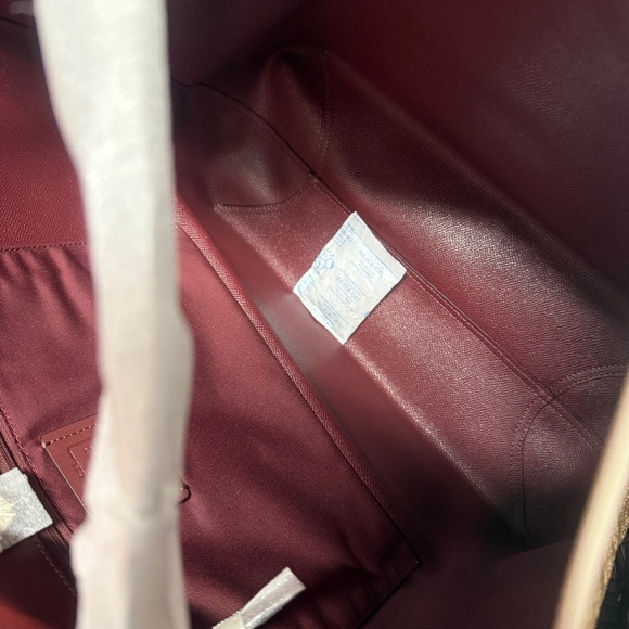 COACH City Tote In Signature Canvas With Love Print c2810 - Picture 10 of 11